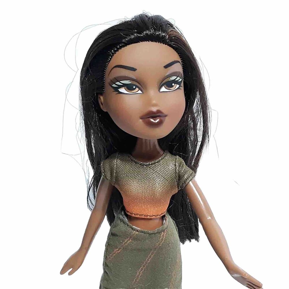 Bratz Doll Sasha Olive Green Skirt Shirt Boots Dark Brown Hair Xpress it